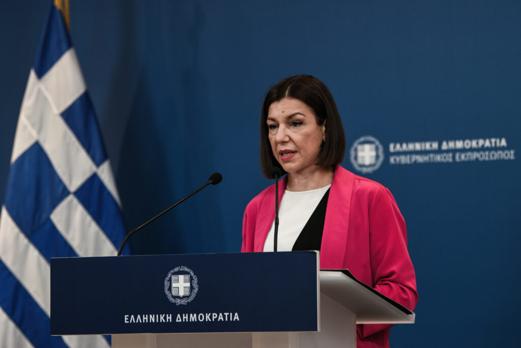 Πελώνη: Κατά συρροήν ψεύτης ο Τσίπρας