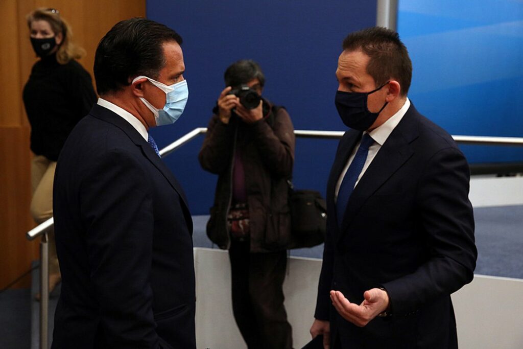Προειδοποιήσεις Πέτσα - Γεωργιάδη για νέα μέτρα λόγω αύξησης των κρουσμάτων