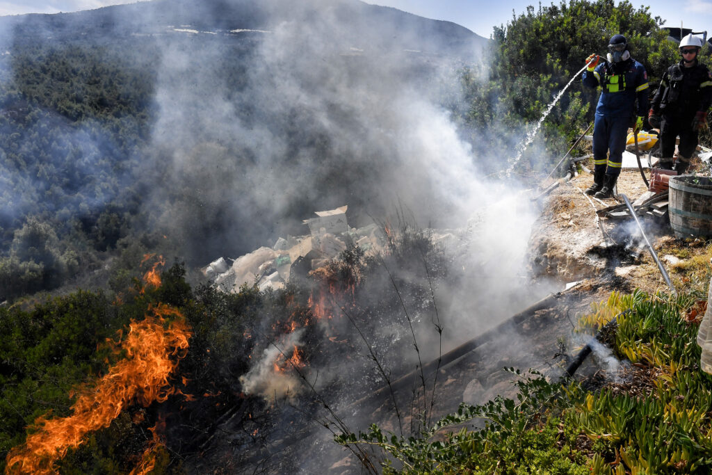 ΠΥΡΚΑΓΙΑ ΣΤΟ ΚΑΛΕΤΖΙ ΚΟΡΙΝΘΙΑΣ (ΒΑΣΙΛΗΣ ΨΩΜΑΣ/ EUROKINISSI)