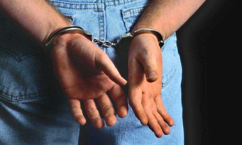 19χρονος σκότωσε δύο γυναίκες γιατί πίστευε ότι ο διάβολος θα τον βοηθούσε να κερδίσει το τζακπό