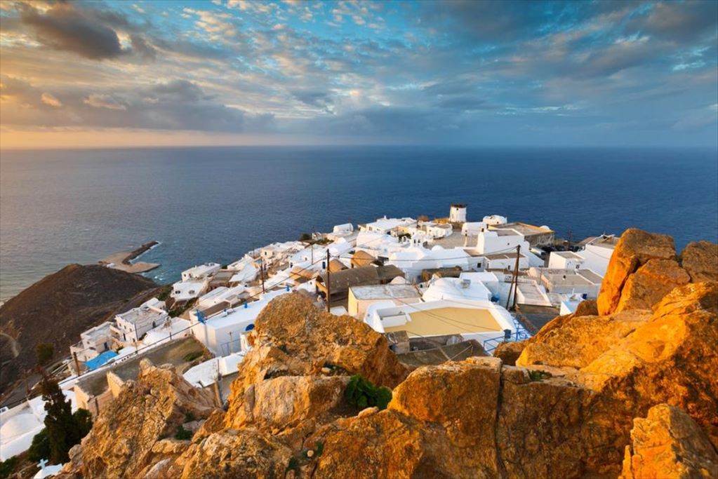 Νέα μέτρα σε 6 «κόκκινα» νησιά