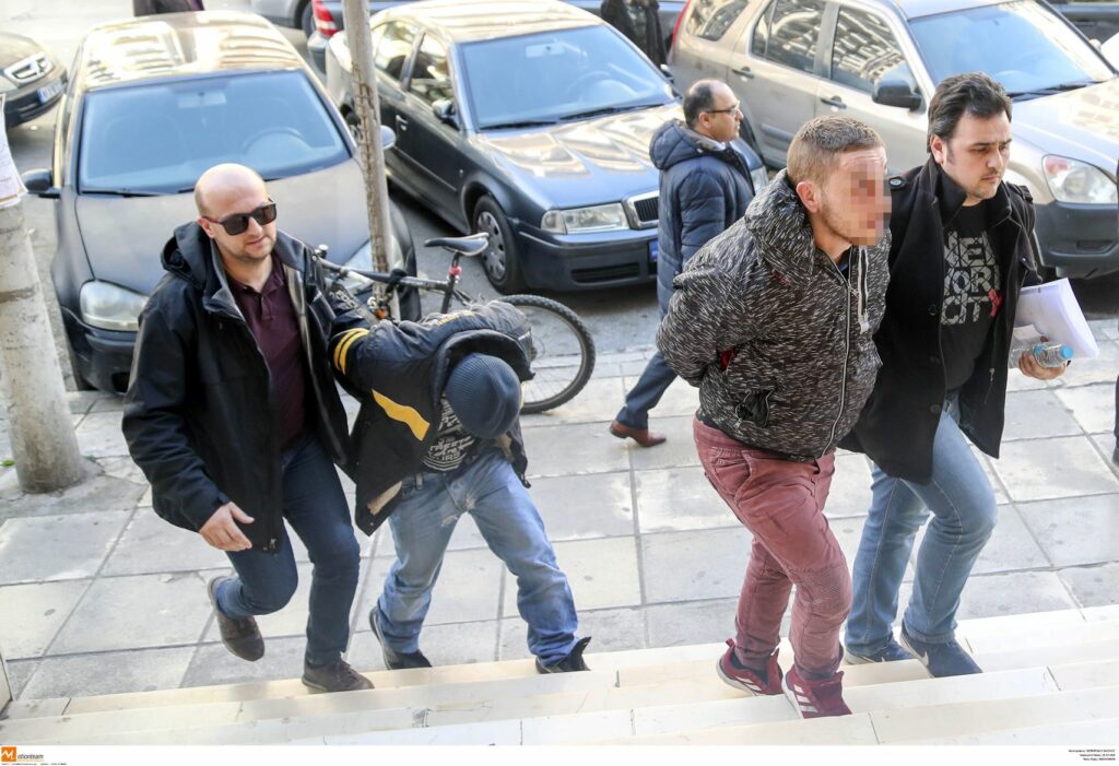 Ισόβια στα τρία αδέλφια για τη δολοφονία του 45χρονου ιδιοκτήτη ψητοπωλείου