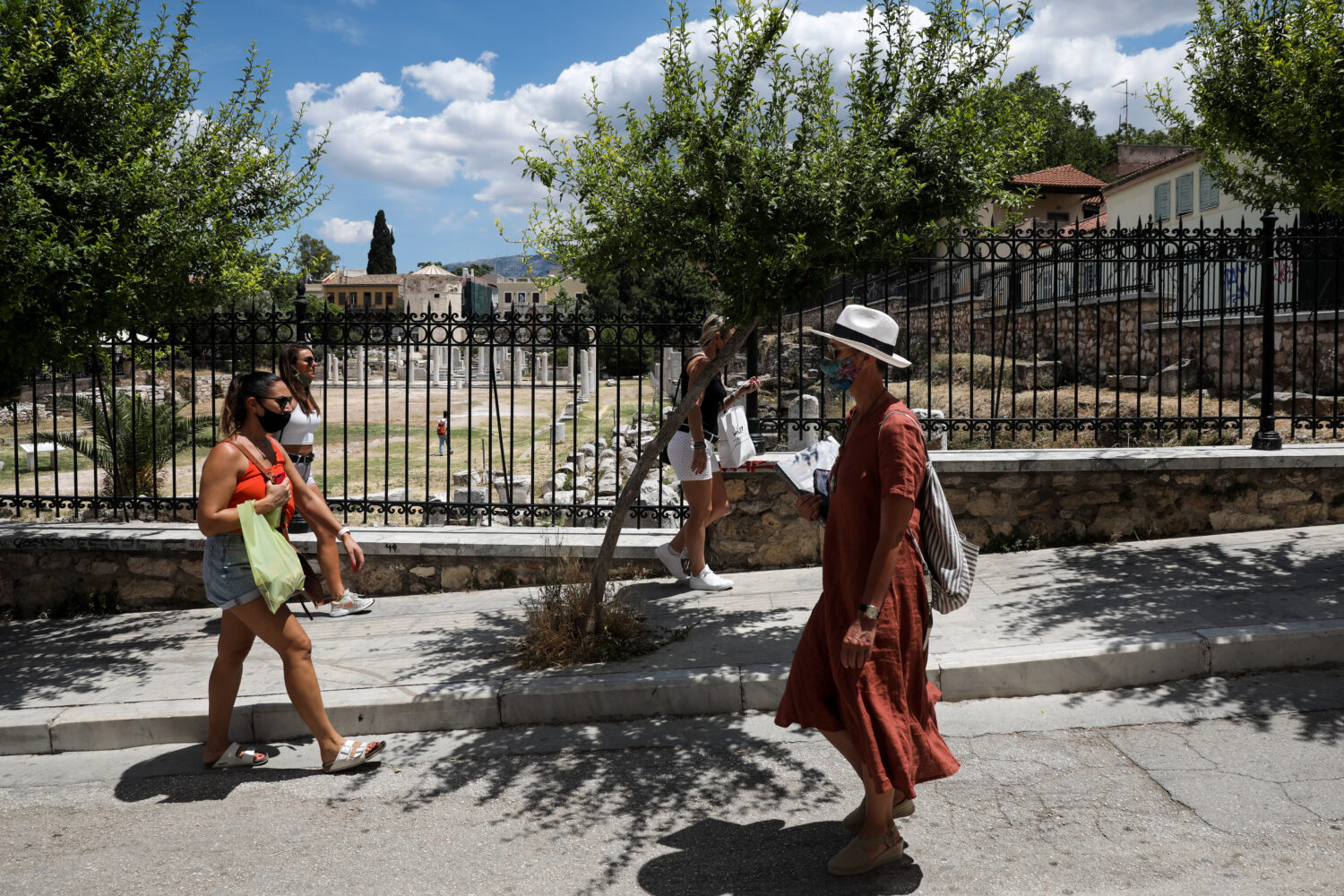 Τουρισμός: Ήρθαν 4 εκατ. τουρίστες τον Αύγουστο - Άλμα 125% στις εισπράξεις