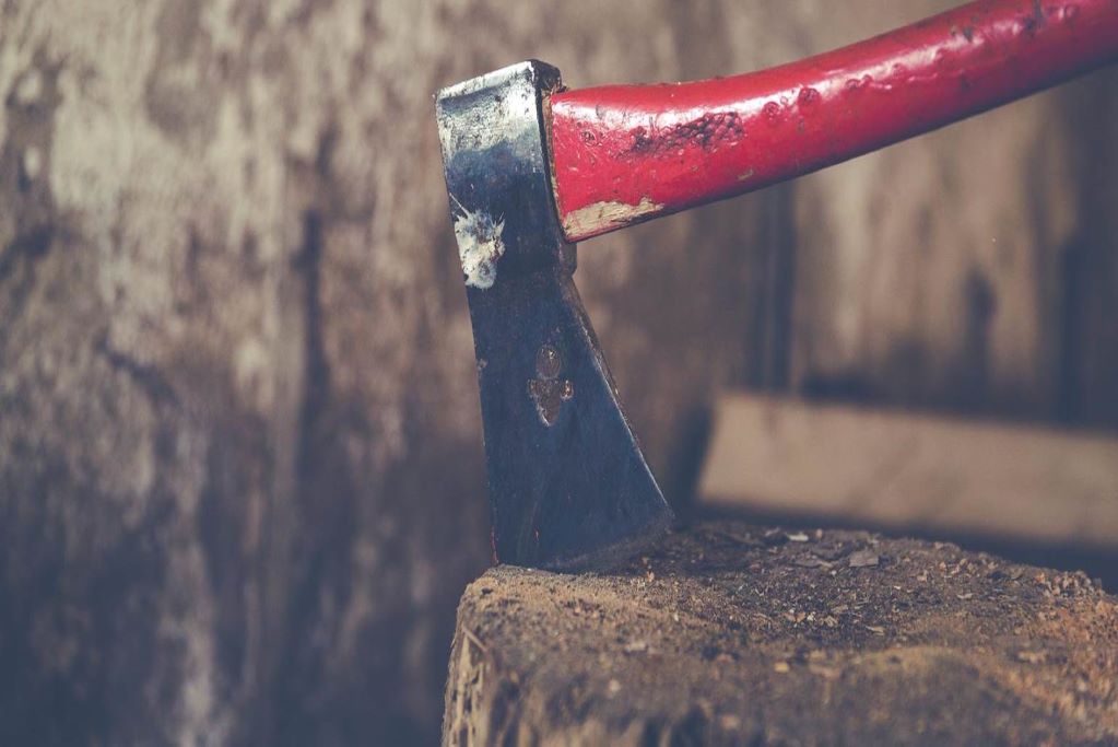 Επίθεση με τσεκούρι στην Κρήτη