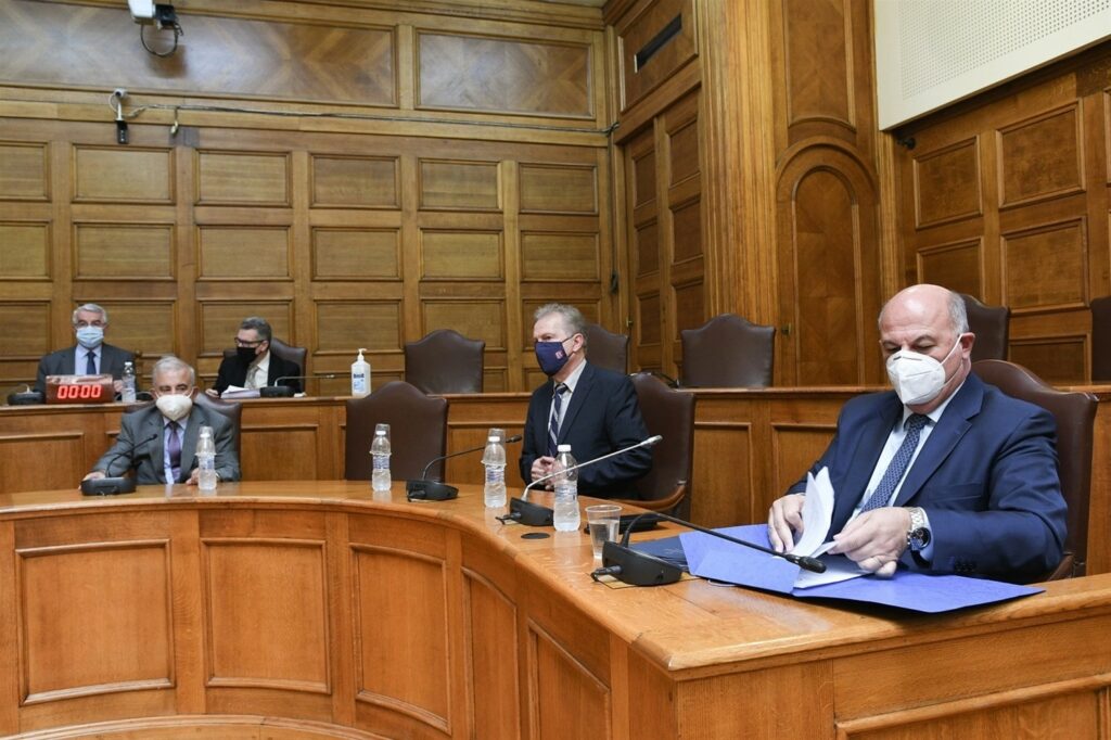 Σύσκεψη κορυφής Βουρλιώτη - τραπεζιτών για Ρώσους ολιγάρχες!