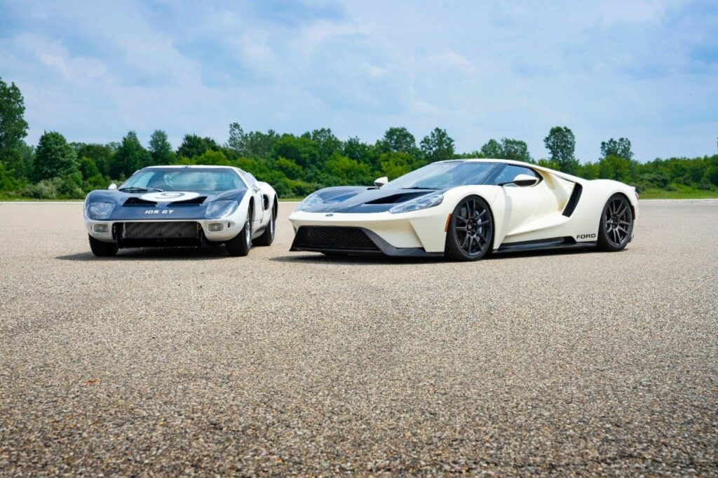 Περιορισμένη θα είναι η παραγωγή για το νέο Ford GT ‘64