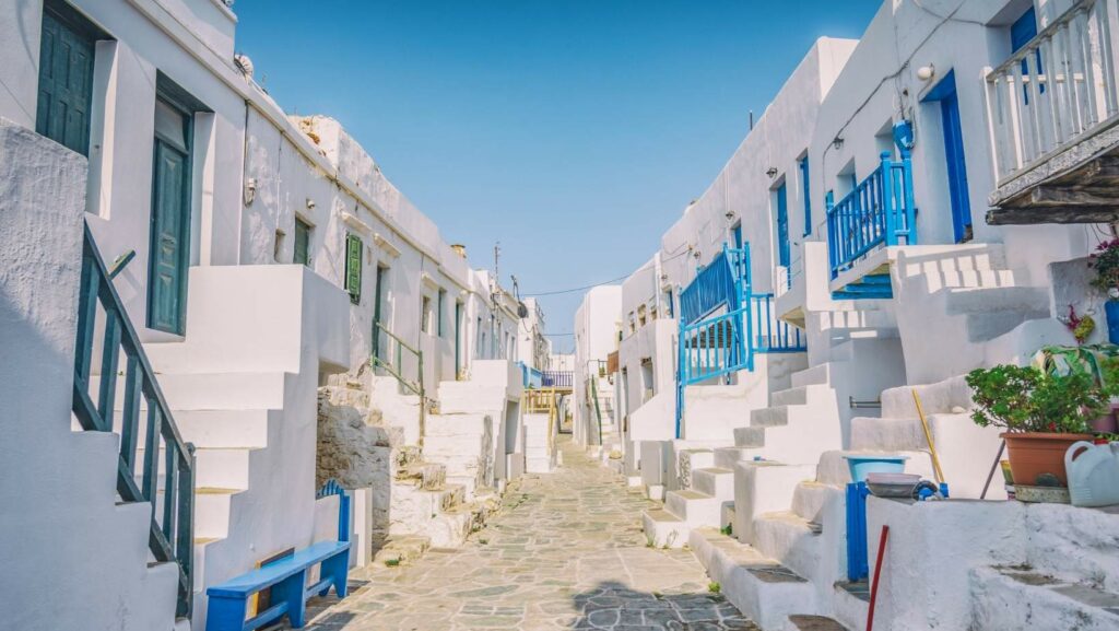 Στη Φολέγανδρο με το αμόρε του πρώην πολιτικός αρχηγός
