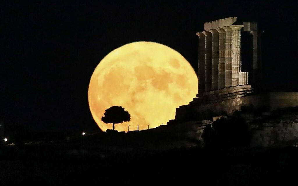 Πανσέληνος Αυγούστου 2021: Ελεύθερη είσοδος σε 120 αρχαιολογικούς χώρους και μουσεία
