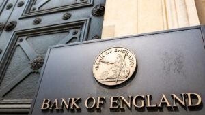 Τράπεζα της Αγγλίας: Τέταρτη διαδοχική αύξηση επιτοκίων, στο 1%