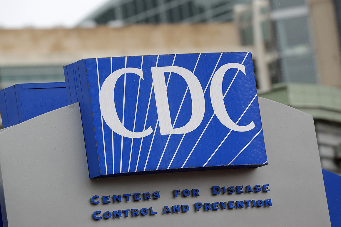 CDC: Οι ανεμβολίαστοι έχουν δύο φορές περισσότερες πιθανότητες να επαναμολυνθούν