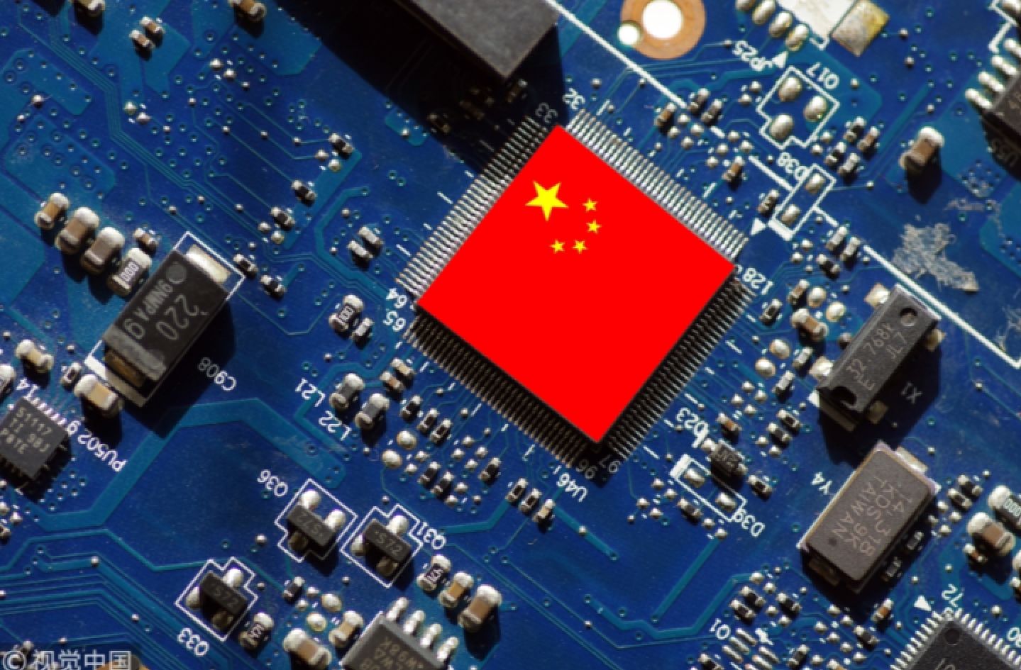 Πως η Κίνα κερδίζει (και) από τις ελλείψεις μικροτσίπ