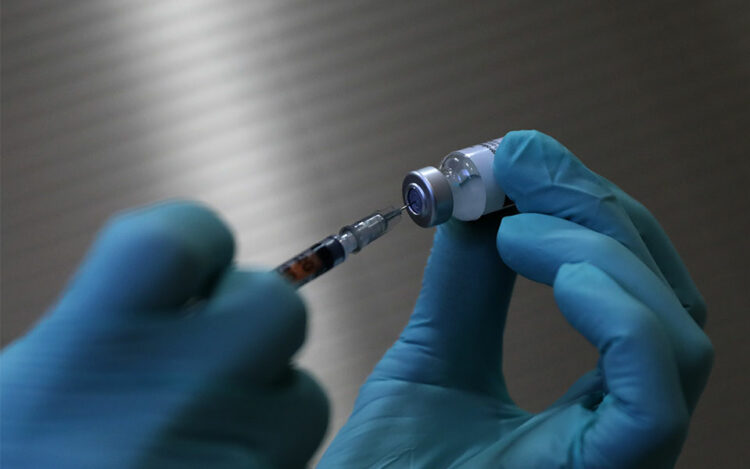 Υποχρεωτικός εμβολιασμός: Τέλος χρόνου για τους υγειονομικούς - Σε αναστολή από Τετάρτη οι ανεμβολίαστοι