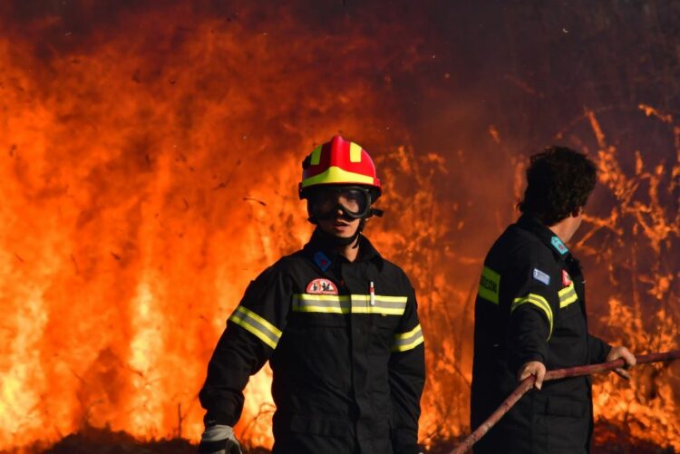 Φάρσες στην πυροσβεστική: 50 ψευδείς αναγγελίες για πυρκαγιές