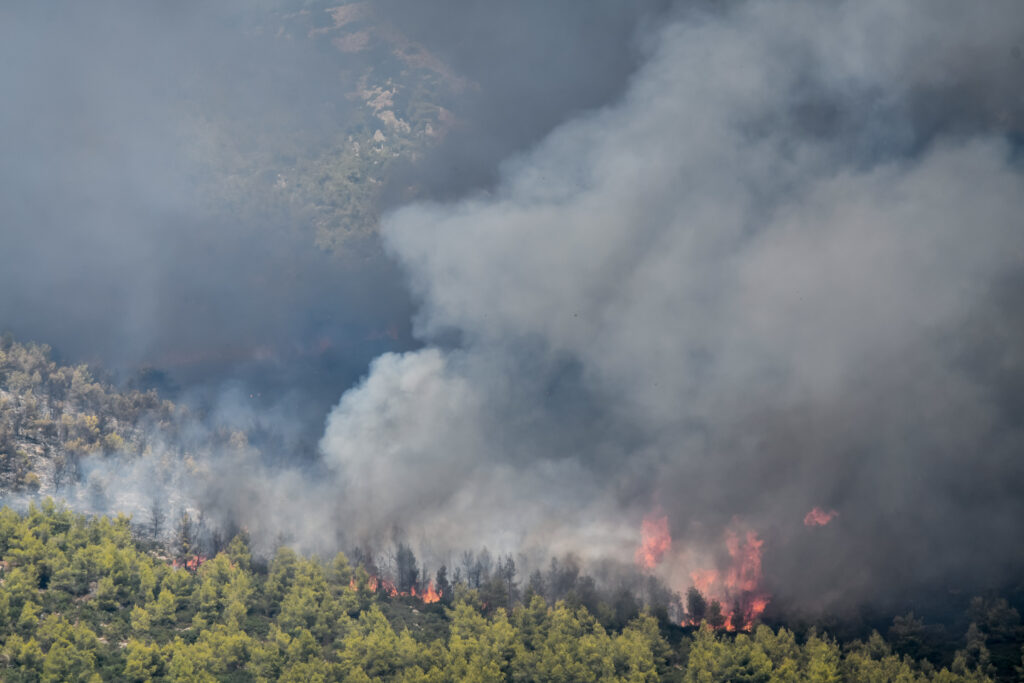 Βίλια: Οι άνεμοι έχουν σπρώξει το μέτωπο στα νότια