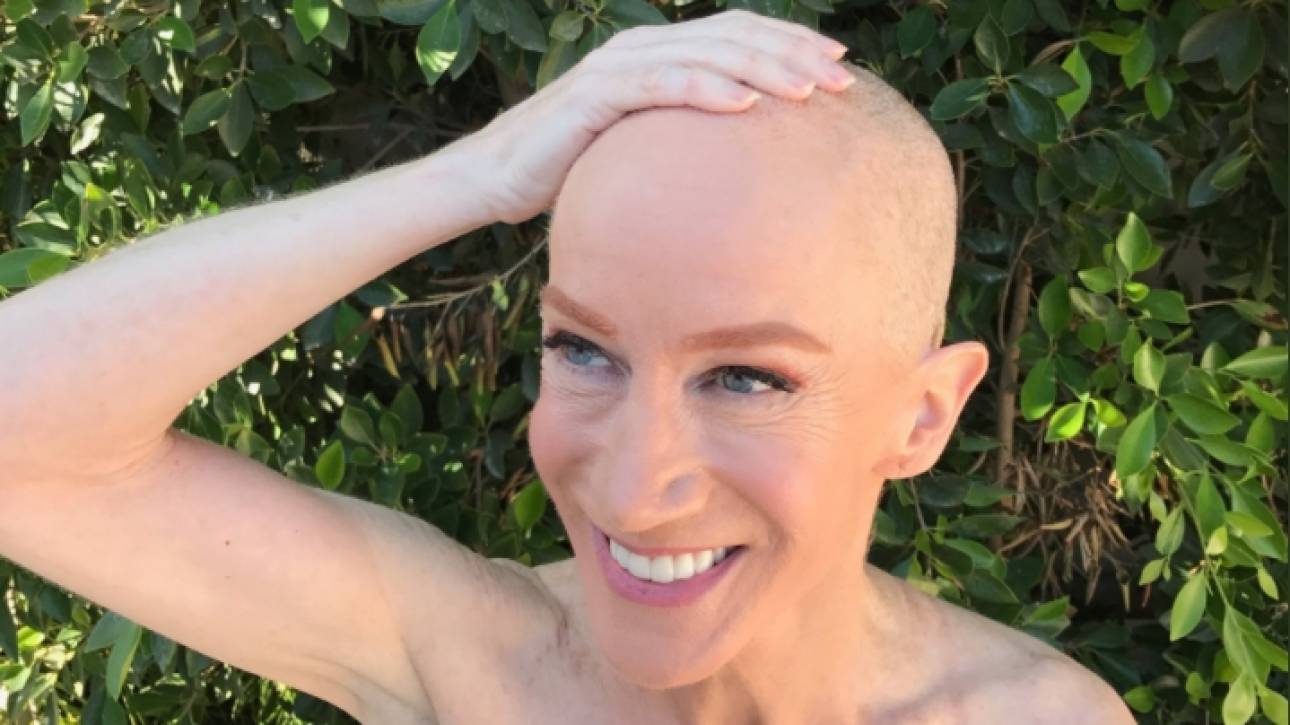 Η Αμερικανίδα ηθοποιός Κάθι Γκρίφιν αποκάλυψε πως έχει καρκίνο του πνεύμονα