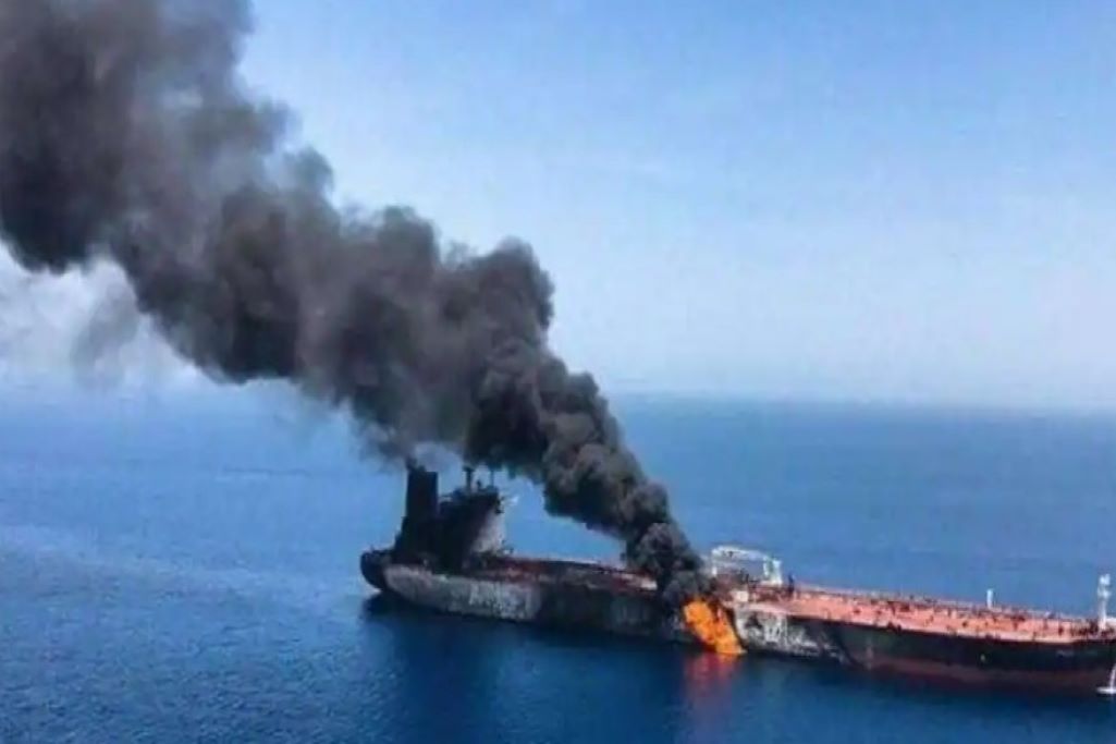 Βρετανία: Κατηγορεί το Ιράν για την "ανάλγητη" επίθεση στο ισραηλινό τάνκερ