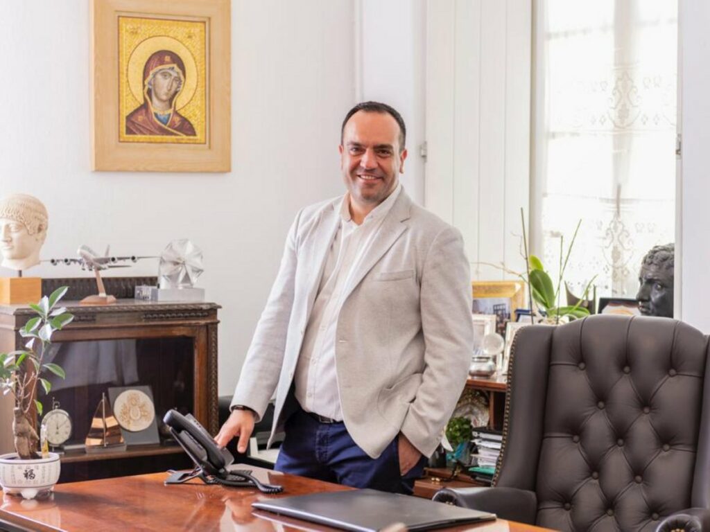 Συνελήφθη ο δήμαρχος Μυκόνου Κωνσταντίνος Κουκάς