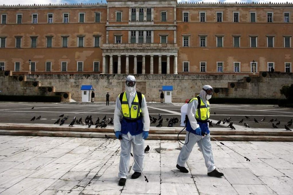 Διαψεύδει τα σενάρια για καθολικό lockdown η κυβέρνηση