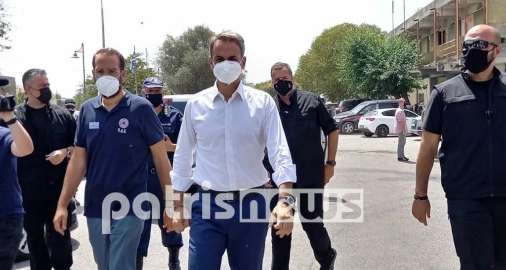 Αυτοψία Μητσοτάκη στην πυρόπληκτη Ηλεία