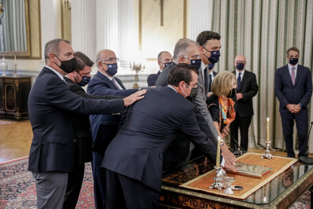Ορκίστηκαν οι νέοι υπουργοί και υφυπουργοί