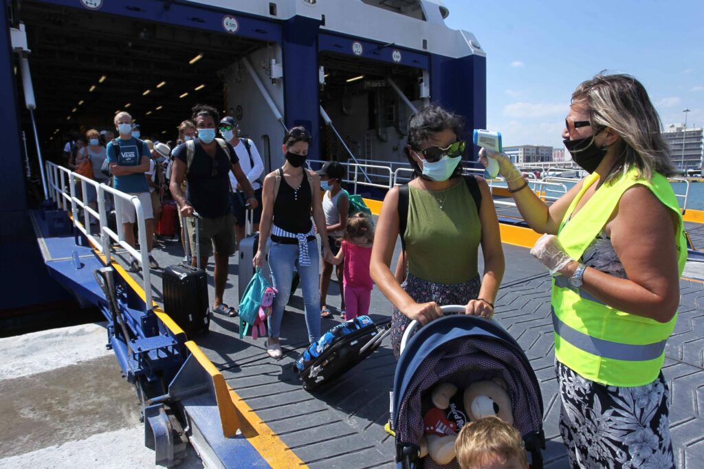 Παπαευαγγέλλου: Όσοι γυρνούν από διακοπές να κάνουν τεστ