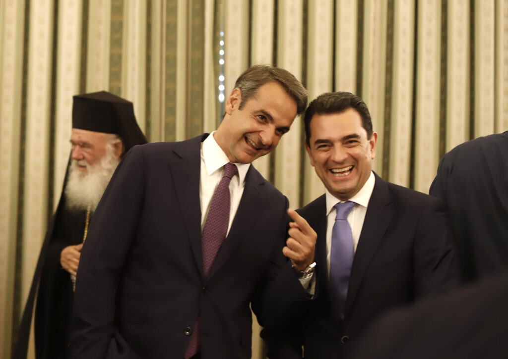 Ο «αμετακίνητος» Σκρέκας δεν ανησυχεί για τον ανασχηματισμό