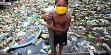 Unicef: Ένα δισ. παιδιά κινδυνεύουν από την κλιματική αλλαγή