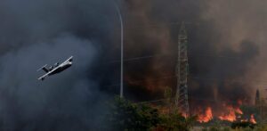 Εθνικό Αστεροσκοπείο για φωτιά στη Βαρυμπόμπη: Γι' αυτό πήρε μεγάλες διαστάσεις