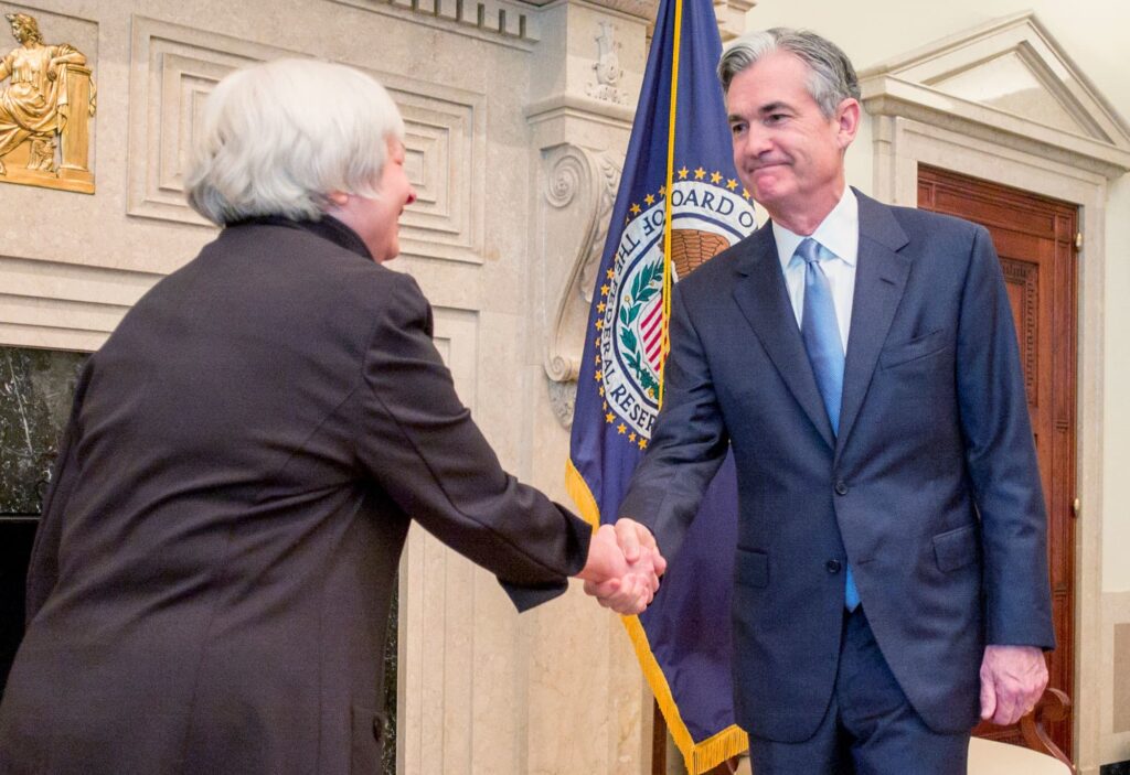 Η Γιέλεν θέλει ξανά Πάουελ στο τιμόνι της Fed
