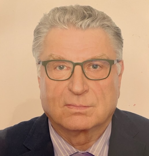 Έφυγε από τη ζωή ο γνωστός δικηγόρος Θανάσης Βαρλάμης