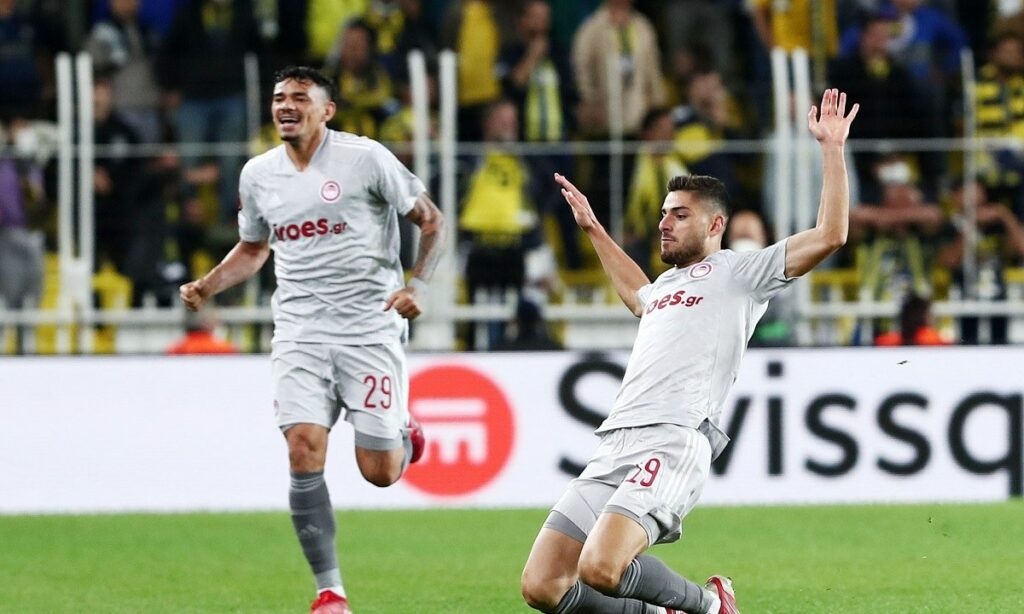Φενερμπαχτσέ-Ολυμπιακός 0-3: Πάρτι στην Πόλη με πρωταγωνιστή τον Μασούρα