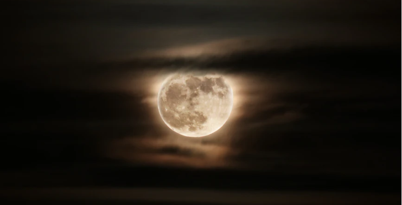 Πανσέληνος Σεπτεμβρίου 2021: Το φεγγάρι του καλαμποκιού λάμπει απόψε