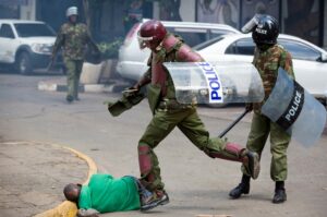 Κένυα: Έξι αστυνομικοί σκότωσαν δύο αδελφούς, γιατί δεν τήρησαν τα μέτρα κατά της πανδημίας