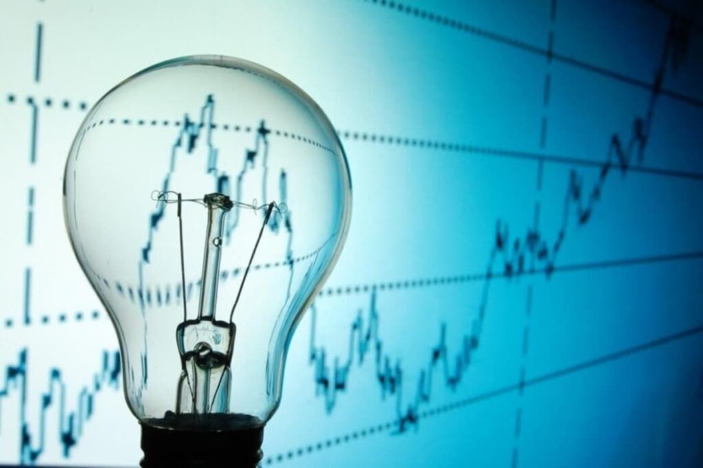 Ειδικό αποθεματικό θα καλύπτει το 80% των αυξήσεων ρεύματος σε όλα τα νοικοκυριά