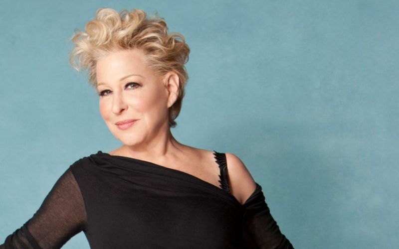 Bette Midler: Kαλεί τις γυναίκες σε αποχή από το σεξ