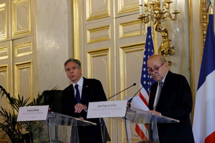 Κατ’ ιδίαν συνάντηση των ΥΠΕΞ ΗΠΑ και Γαλλίας Άντονι Μπλίνκεν και Ζαν-Ιβ Λεντριάν