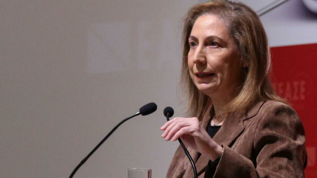 Ξενογιαννακοπούλου: Ο αντεργατικός νόμος Χατζηδάκη οδηγεί σε ανεξέλεγκτες και μαζικές απολύσεις