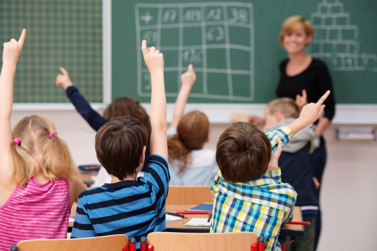Eπιτροπή Eμπειρογνωμόνων: Πότε θα μπαίνει λουκέτο στα σχολεία