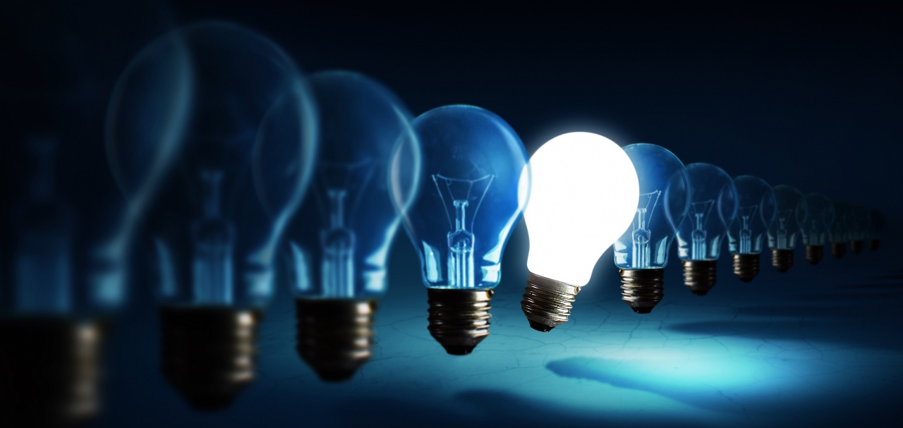energy revma lightbulbs-blue-background-idea-concept-2