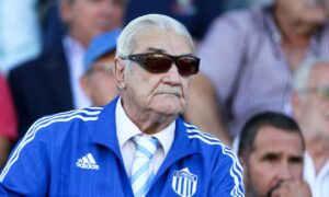 Πέθανε ο «Εθνικάρας» Γιάννης Μαντζουράνης