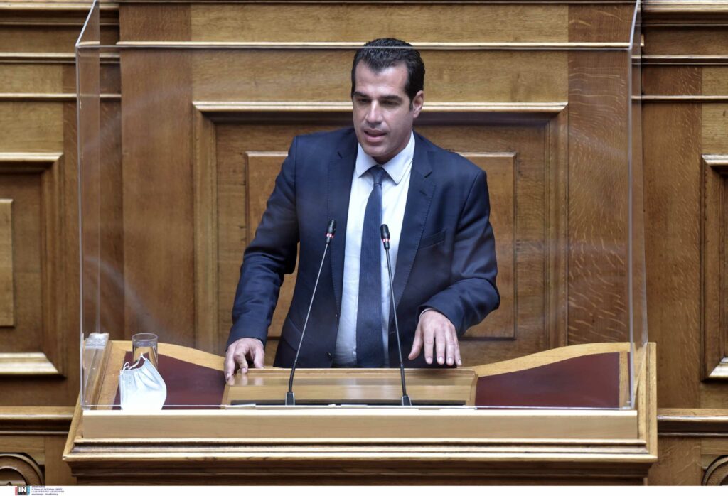Πλεύρης: Τα νούμερα είναι αμείλικτα - Απάντηση σε όσους κλείνουν το μάτι στους ανεμβολίαστους