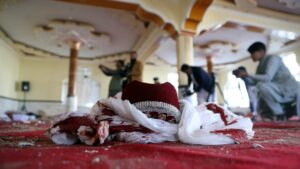 Αφγανιστάν: Επίθεση αυτοκτονίας σε τζαμί - Πληροφορίες για δεκάδες θύματα (vid)
