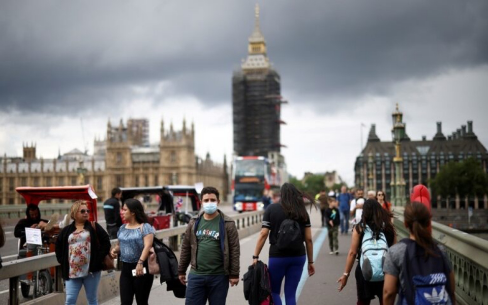 Βρετανία: Η Υπηρεσία Ασφάλειας Υγείας ερευνά υποπαραλλαγή της μετάλλαξης Δέλτα του κορωνοϊού