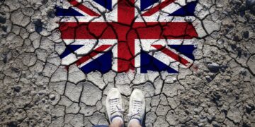 ProfitLevel: Το πραγματικό κόστος του Brexit για τους Βρετανούς γίνεται οδυνηρά εμφανές