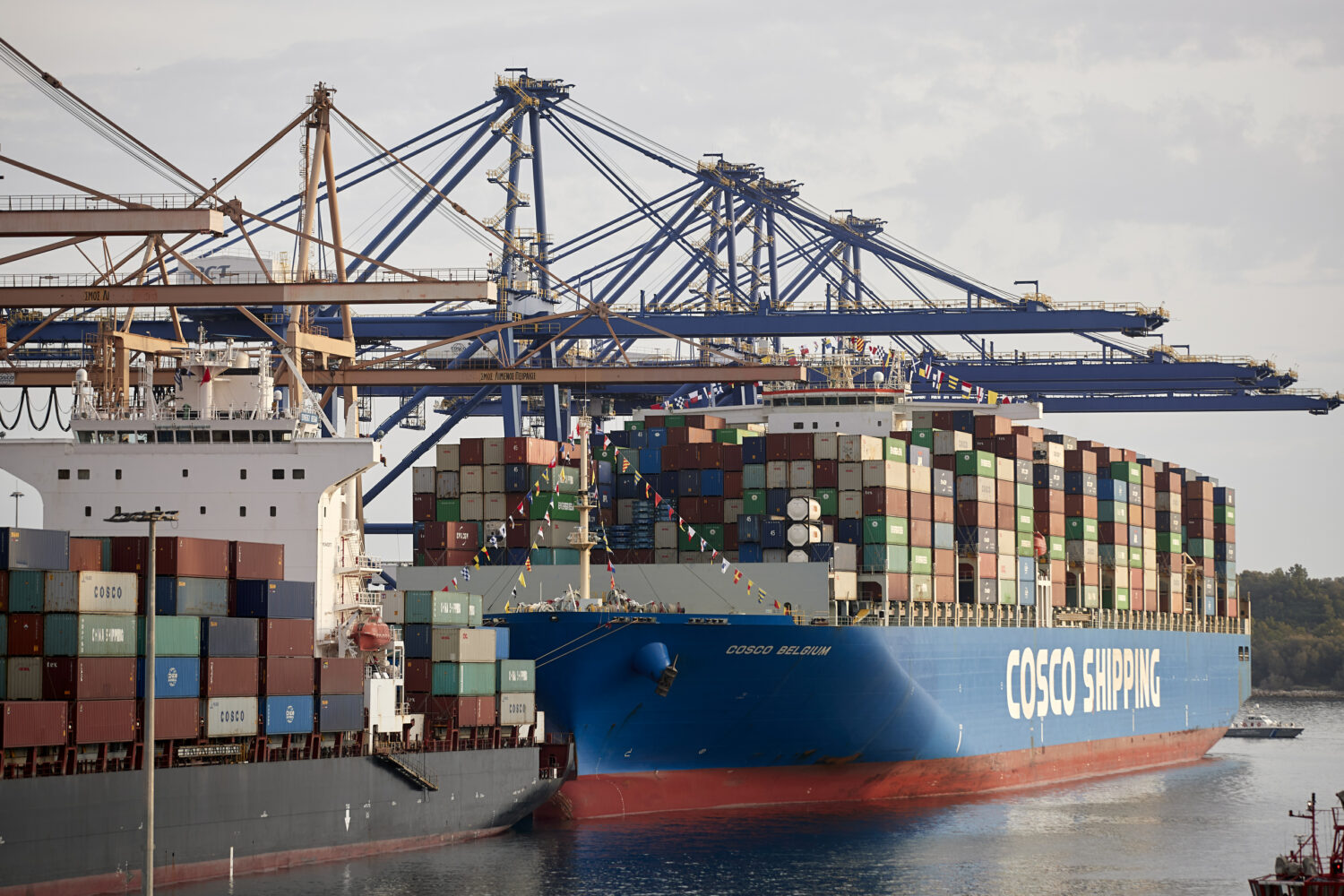 ΤΑΙΠΕΔ: Ολοκληρώθηκε η μεταβίβαση του επιπλέον 16% του ΟΛΠ στην COSCO SHIPPING