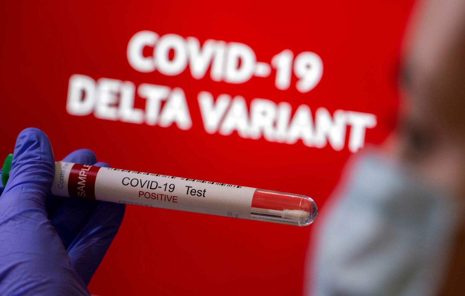 Βρετανία-Covid-19: Οι εμβολιασμένοι μπορούν να μεταδώσουν την παραλλαγή Δέλτα στις επαφές τους