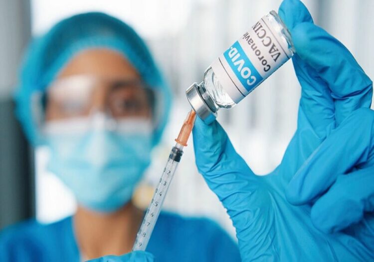 Νέα έρευνα: Με 20 ευρώ αυξήθηκαν οι εμβολιασμοί κατά του κορωνοϊού
