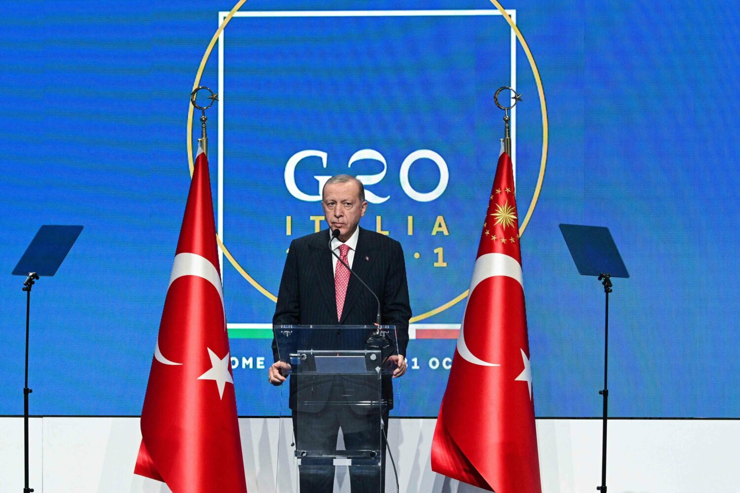G20: «Εξέφρασα στον Μακρόν την ανησυχία μας για την πώληση όπλων στην Ελλάδα», δήλωσε ο Τ. Ερντογάν