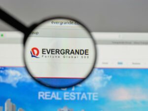 Evergrande: «Βουτιά» έως 87% στην πρώτη διαπραγμάτευση μετά από 17 μήνες