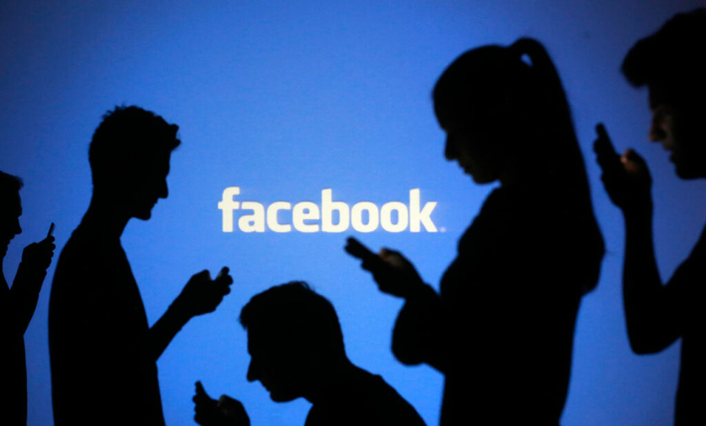 Facebook: Το χειρότερο κρασάρισμα από το 2008